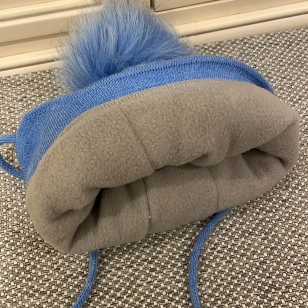 Pom Pom Hat